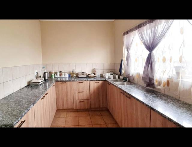 1 BEDROOM APARTMENT FOR SALE IN KENMARE